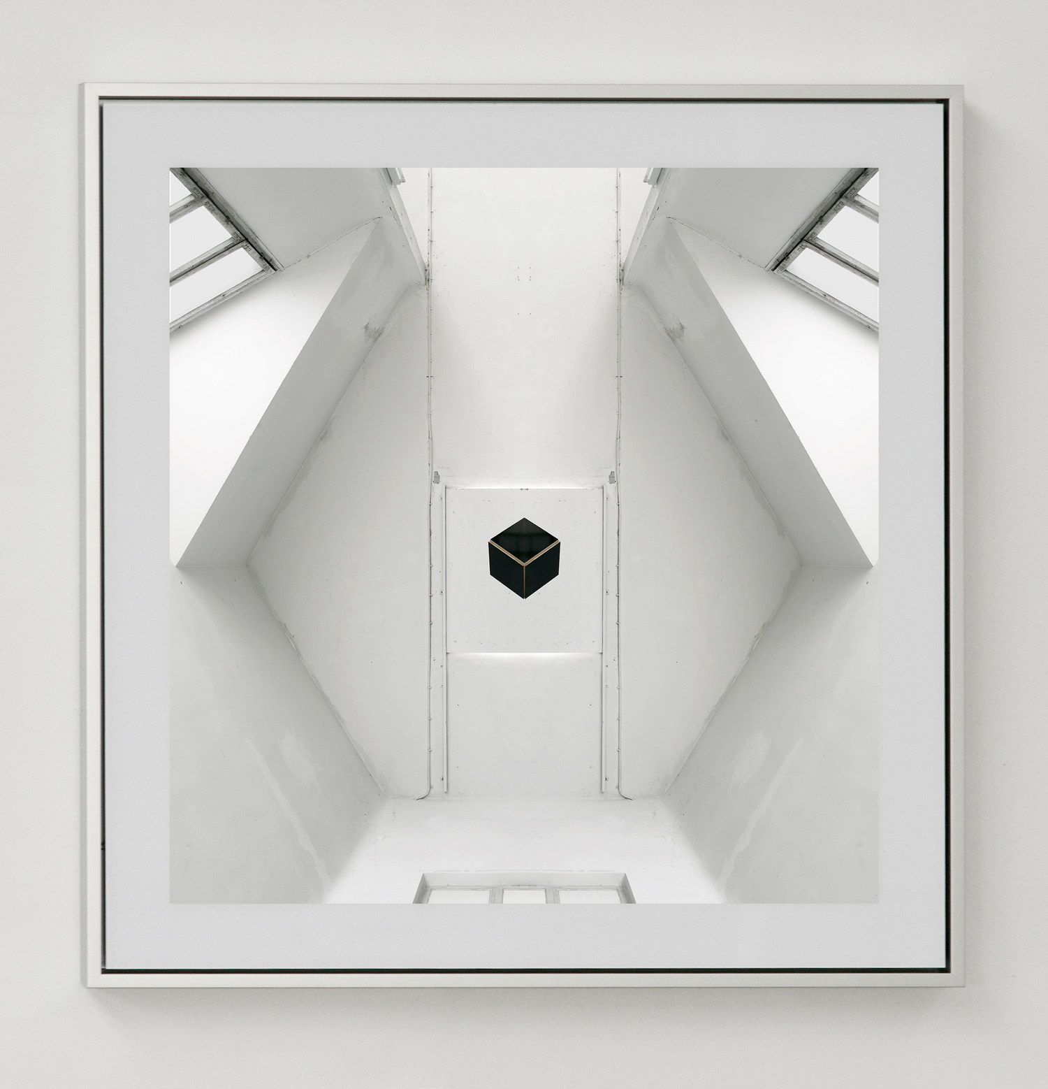 Le Cube | C-Print, 68 x 65 cm